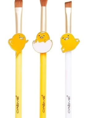 The Crème Shop x Gudetama: Sunny Side Brush Set